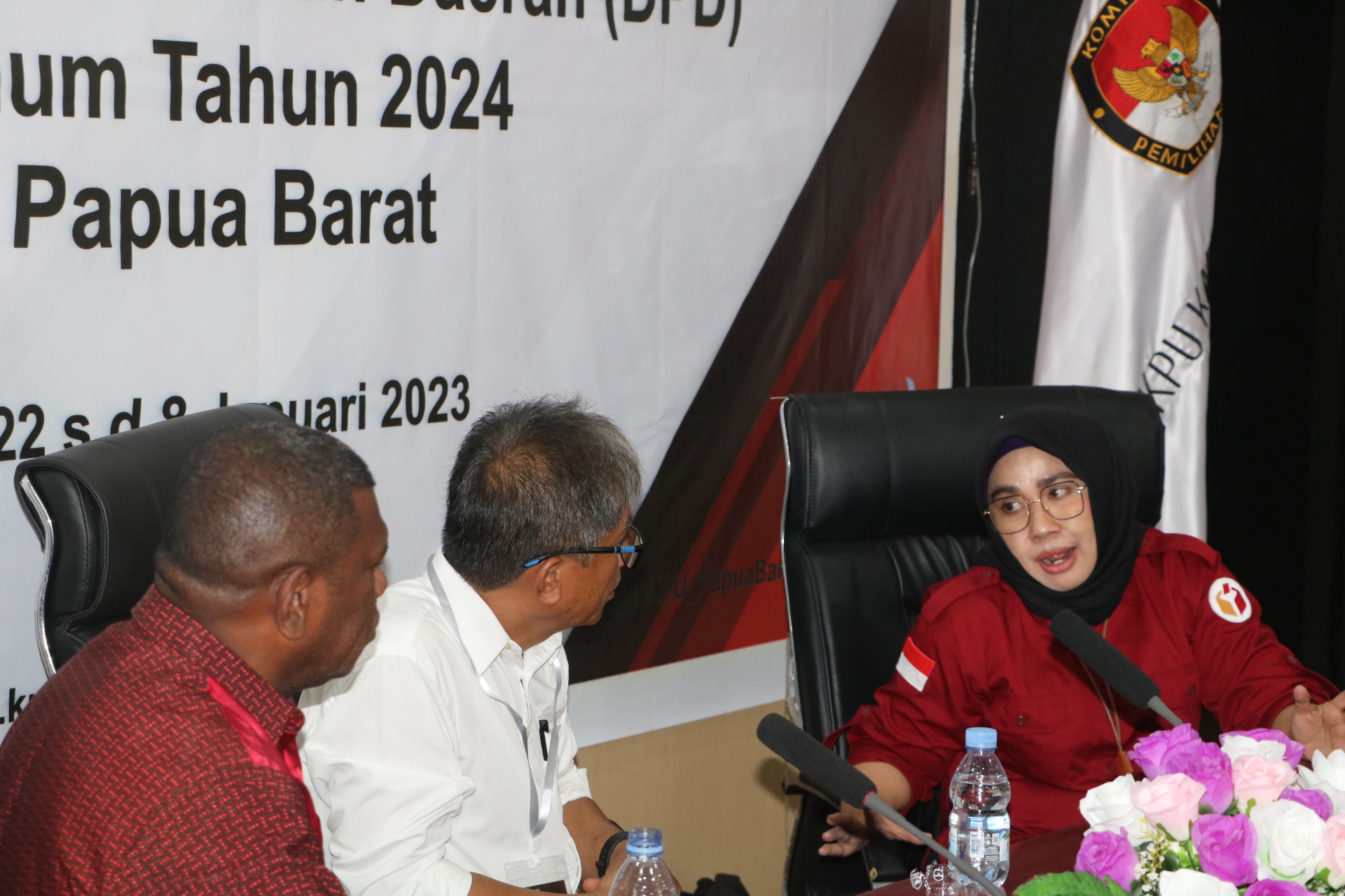 Pindah Lokasi, Bawaslu Papua Barat Lakukan Pengawasan Penerimaan Dokumen Persyaratan Dukungan Minimal Pemilih di KPU Kab. Manokwari