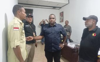 Ketua Bawaslu Papua Barat Evaluasi Hasil Pengawasan Verifikasi Administrasi Dukungan Calon Anggota DPD Bawaslu Teluk Wondama
