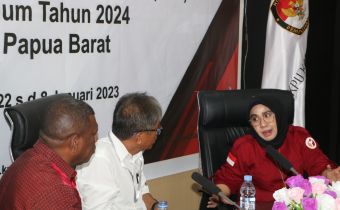 Pindah Lokasi, Bawaslu Papua Barat Lakukan Pengawasan Penerimaan Dokumen Persyaratan Dukungan Minimal Pemilih di KPU Kab. Manokwari
