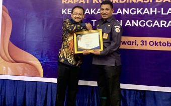 Bawaslu Provinsi Papua Barat Raih Penghargaan Nilai IKPA Terbaik Triwulan III Tahun 2023